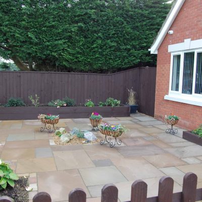 28 Morley way front garden